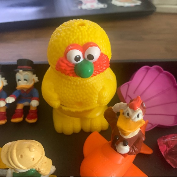 Kids meal toys lot Disney Donald Miss Piggy And More Vintage - Picture 6 of 9